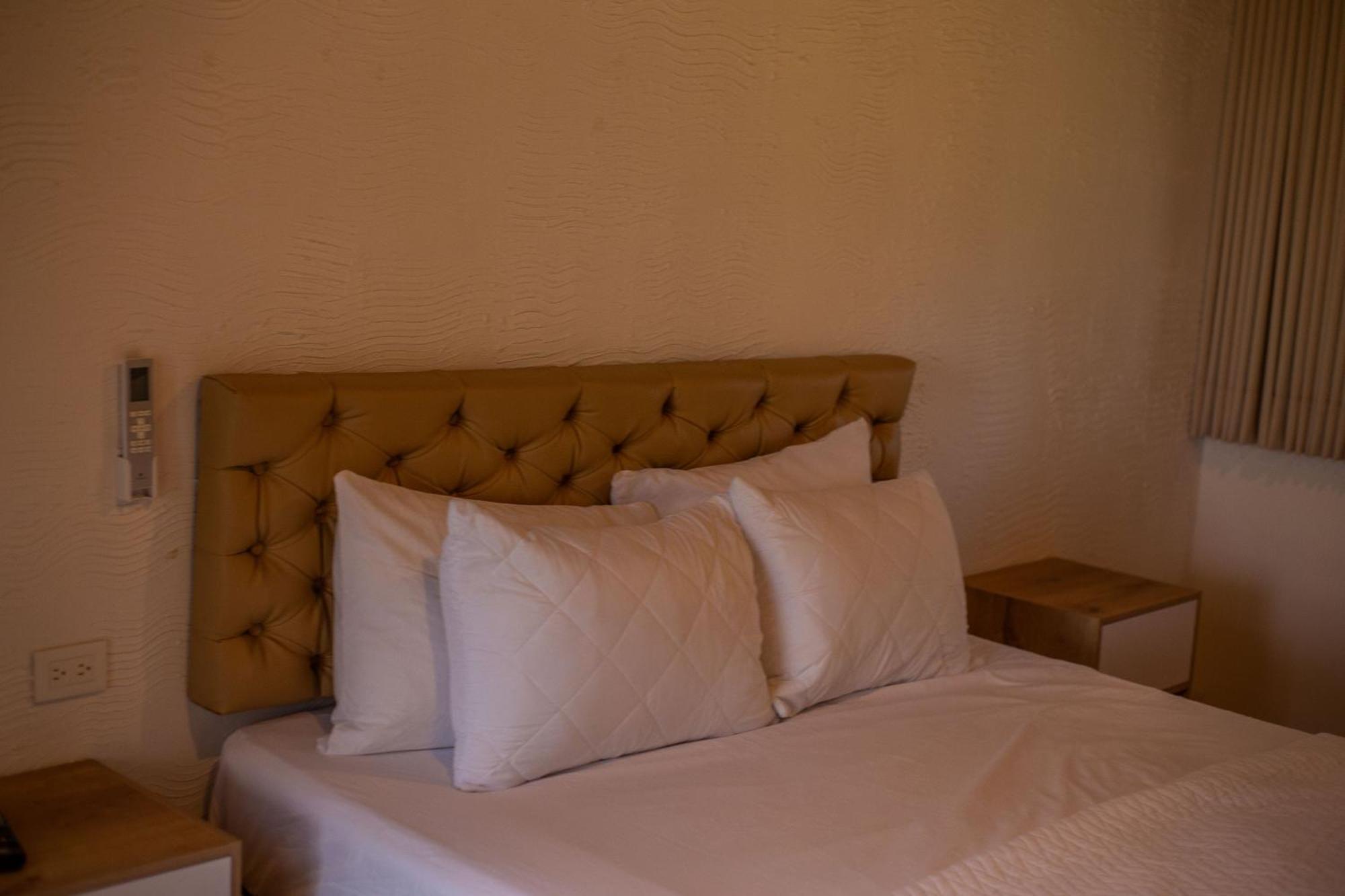 Palmarito Beach Hotel Тьерра-Бомба Экстерьер фото